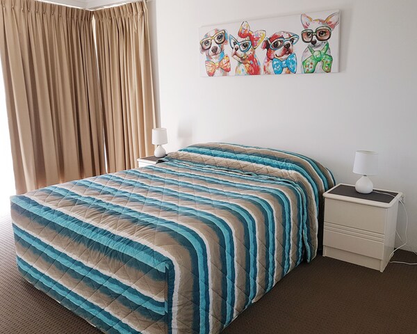 Baronnet Apartments - Gold Coast