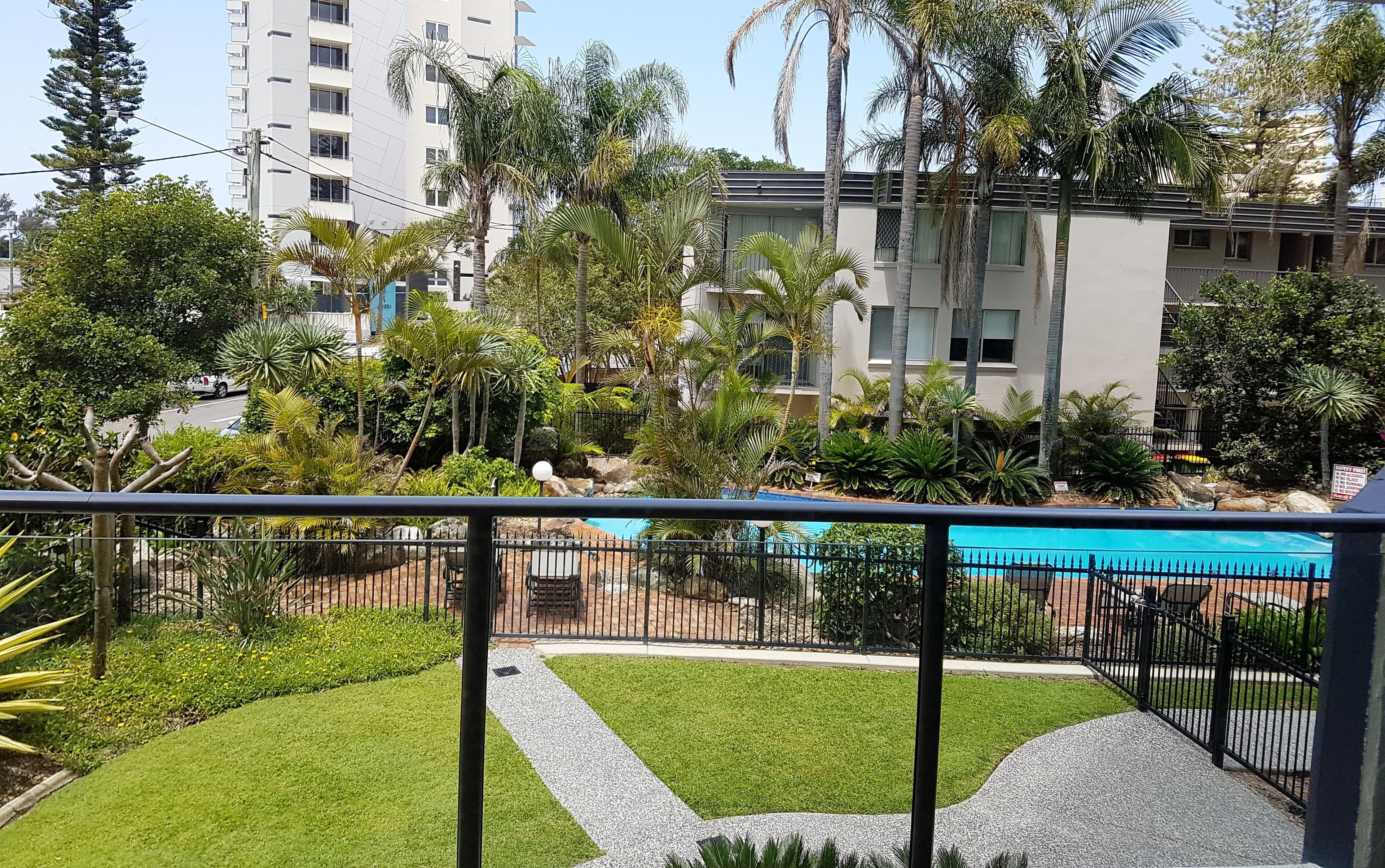 Baronnet Apartments — image 9