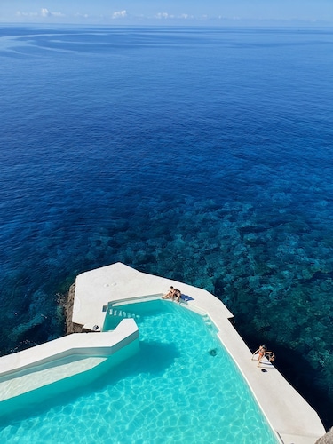 Albatroz Beach & Yacht Club