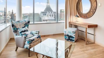 Egyptian cotton sheets, premium bedding, in-room safe, blackout drapes
