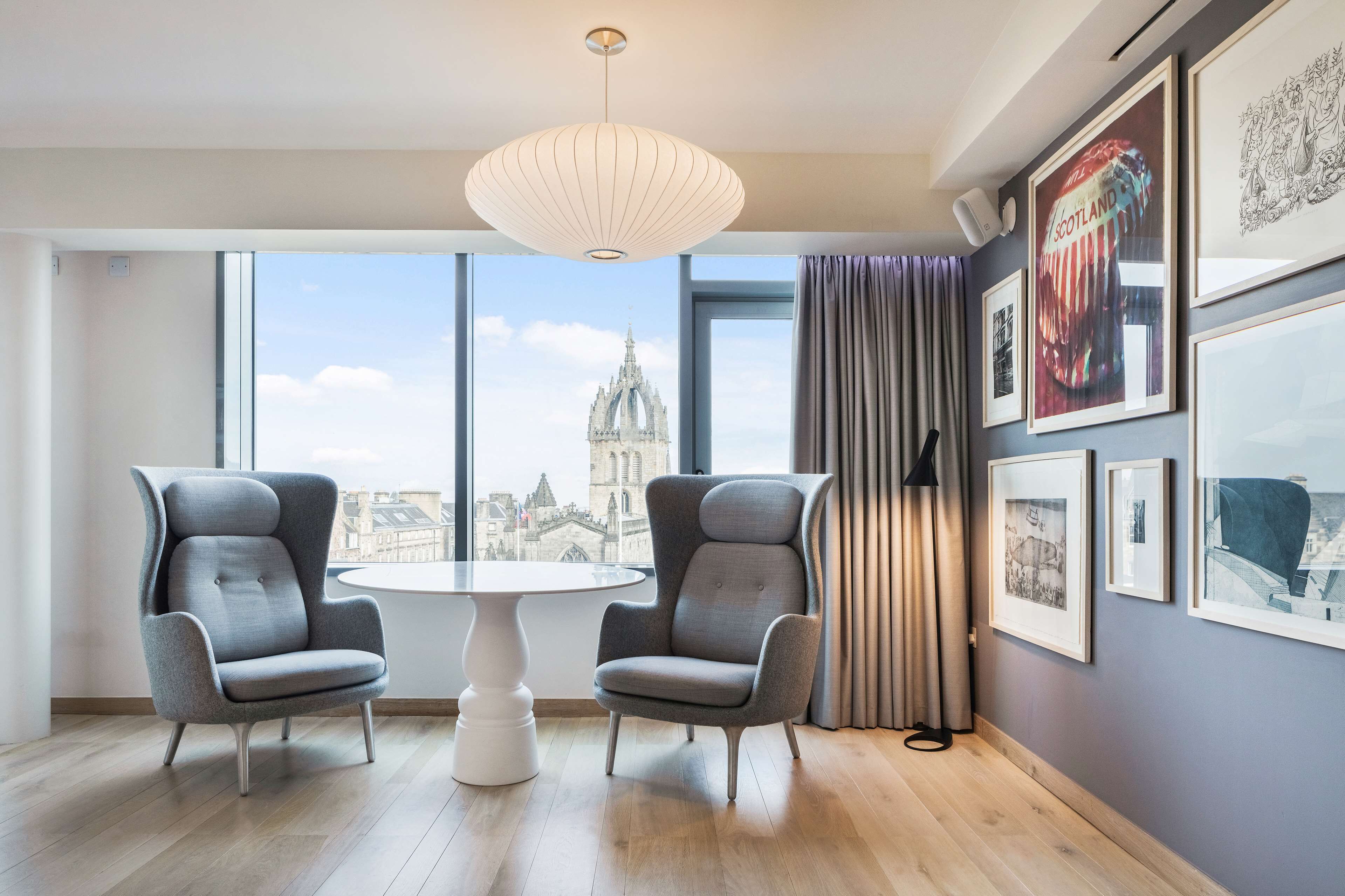 Junior Suite | Egyptian cotton sheets, premium bedding, in-room safe, blackout curtains