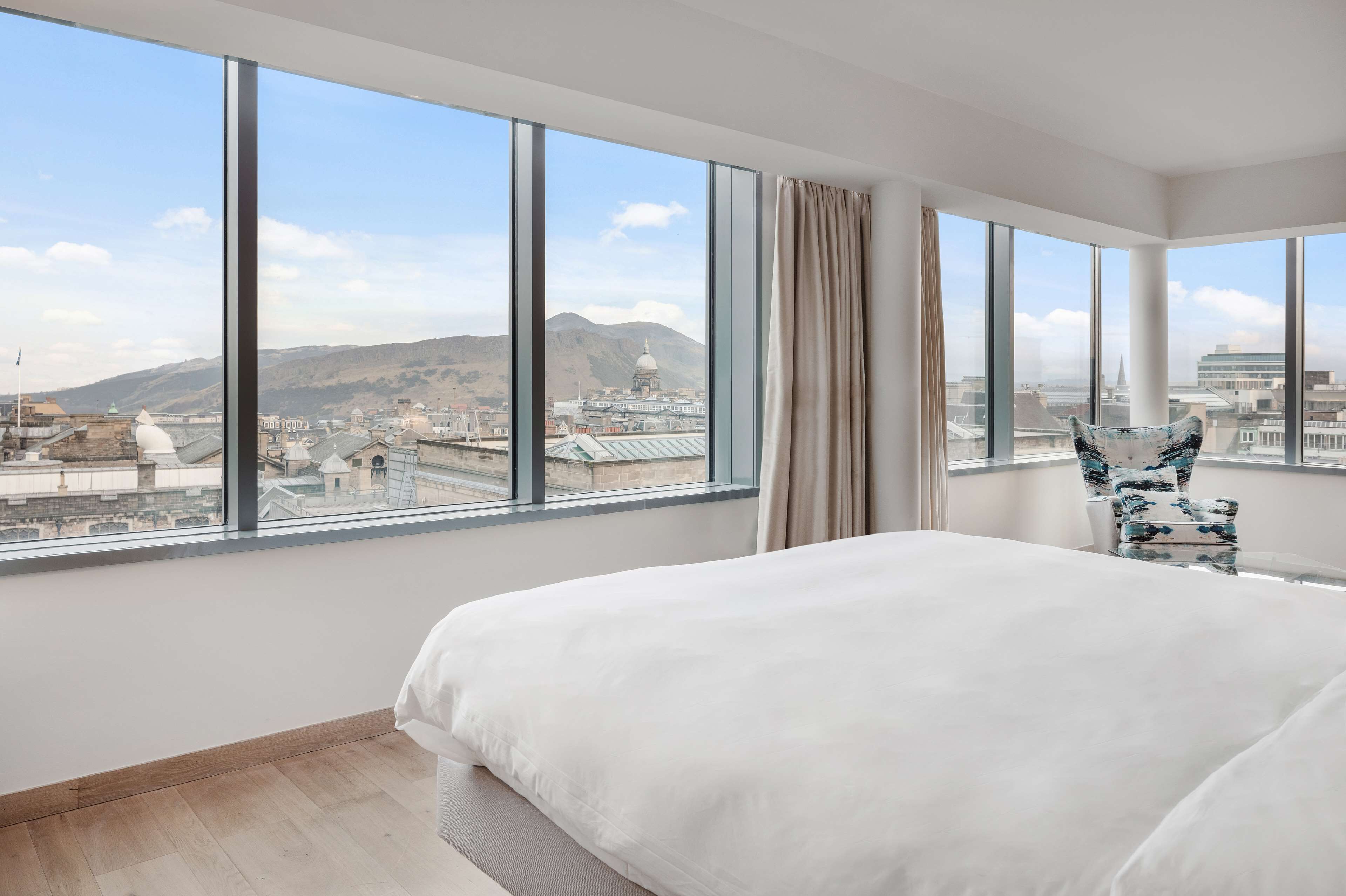 egyptian cotton sheets, premium bedding, in-room safe, blackout curtains