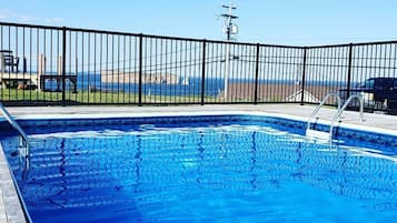 Piscina stagionale all'aperto