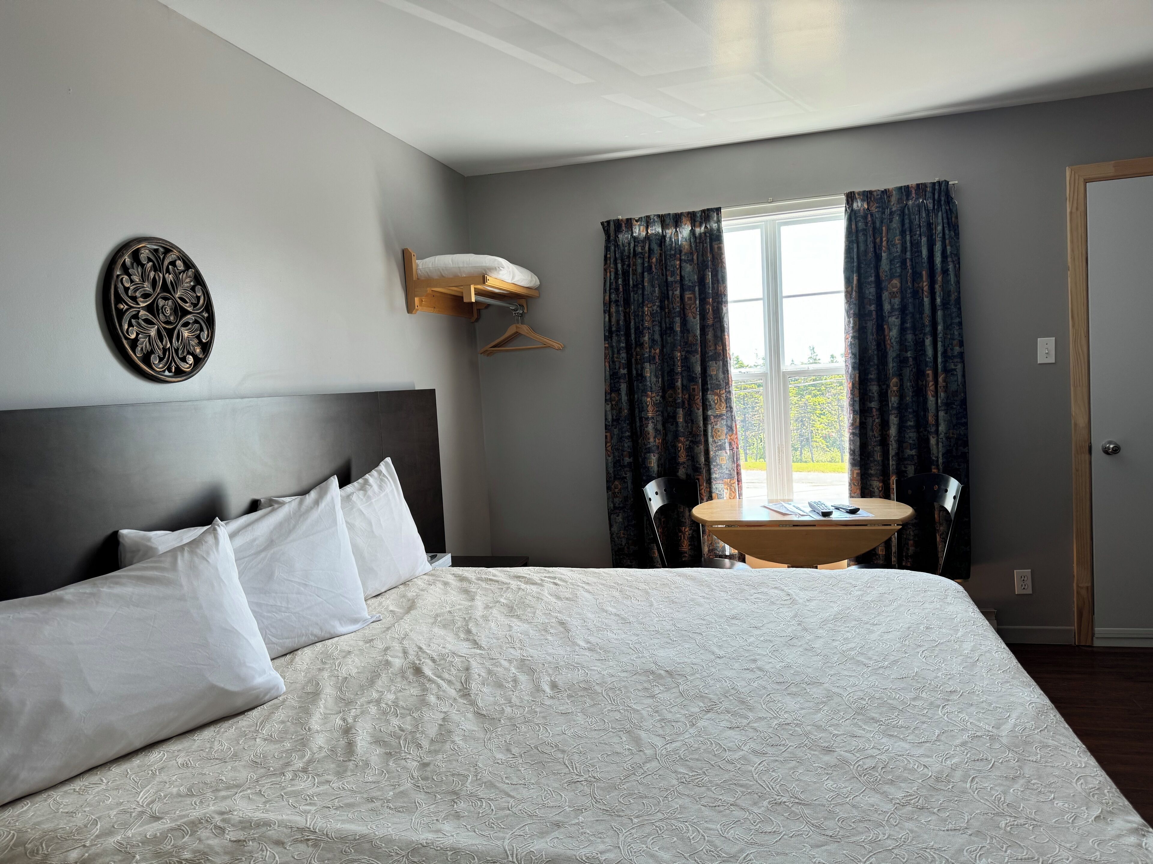 standard room, 1 queen bed | desk, free wifi, bed sheets