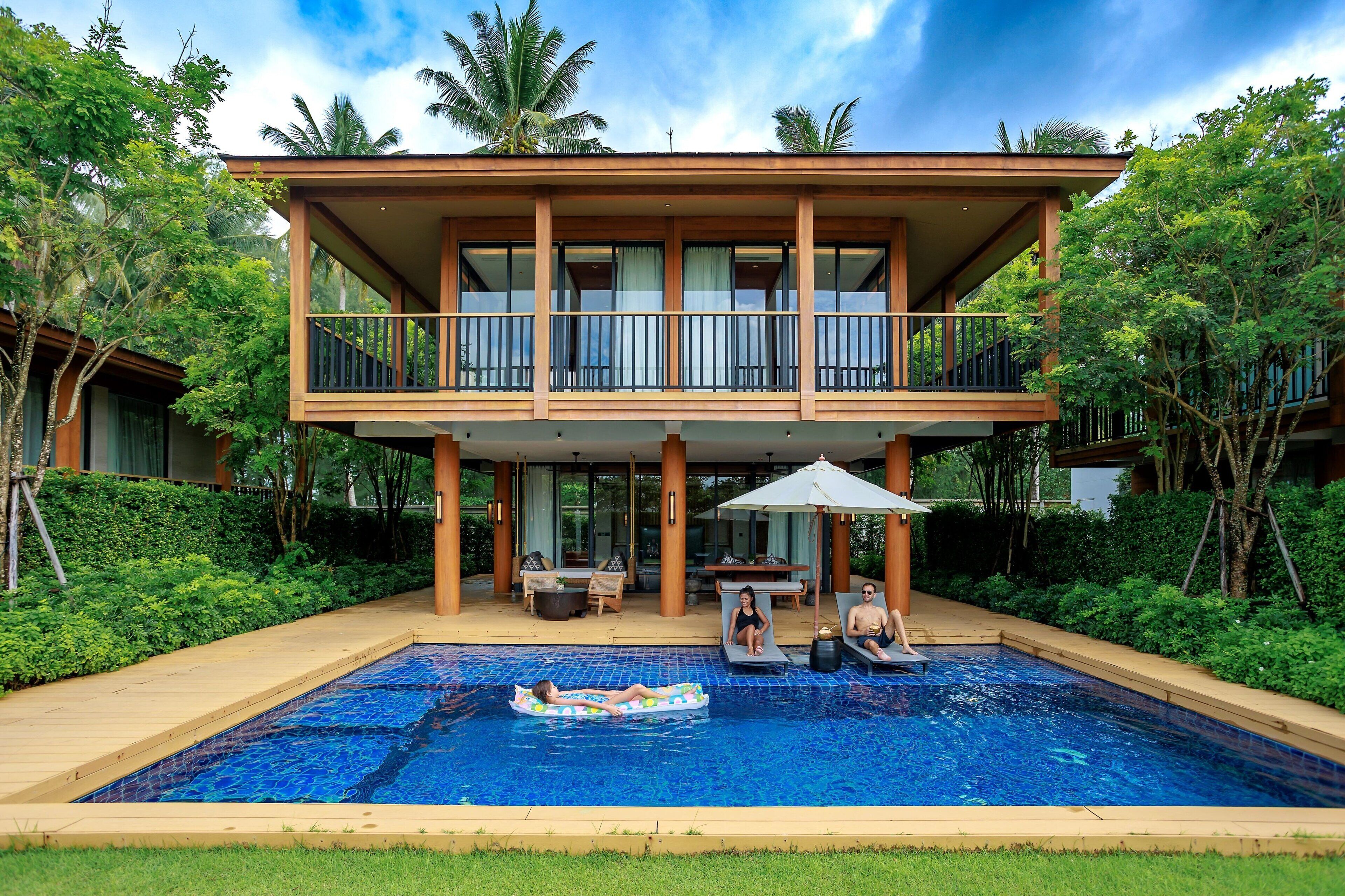 Villa, 1 King Bed with Sofa bed | Premium bedding, in-room safe, desk, laptop workspace