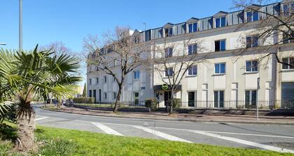 B&B HOTEL Saint-Maur Créteil