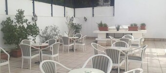 Ariha Hotel