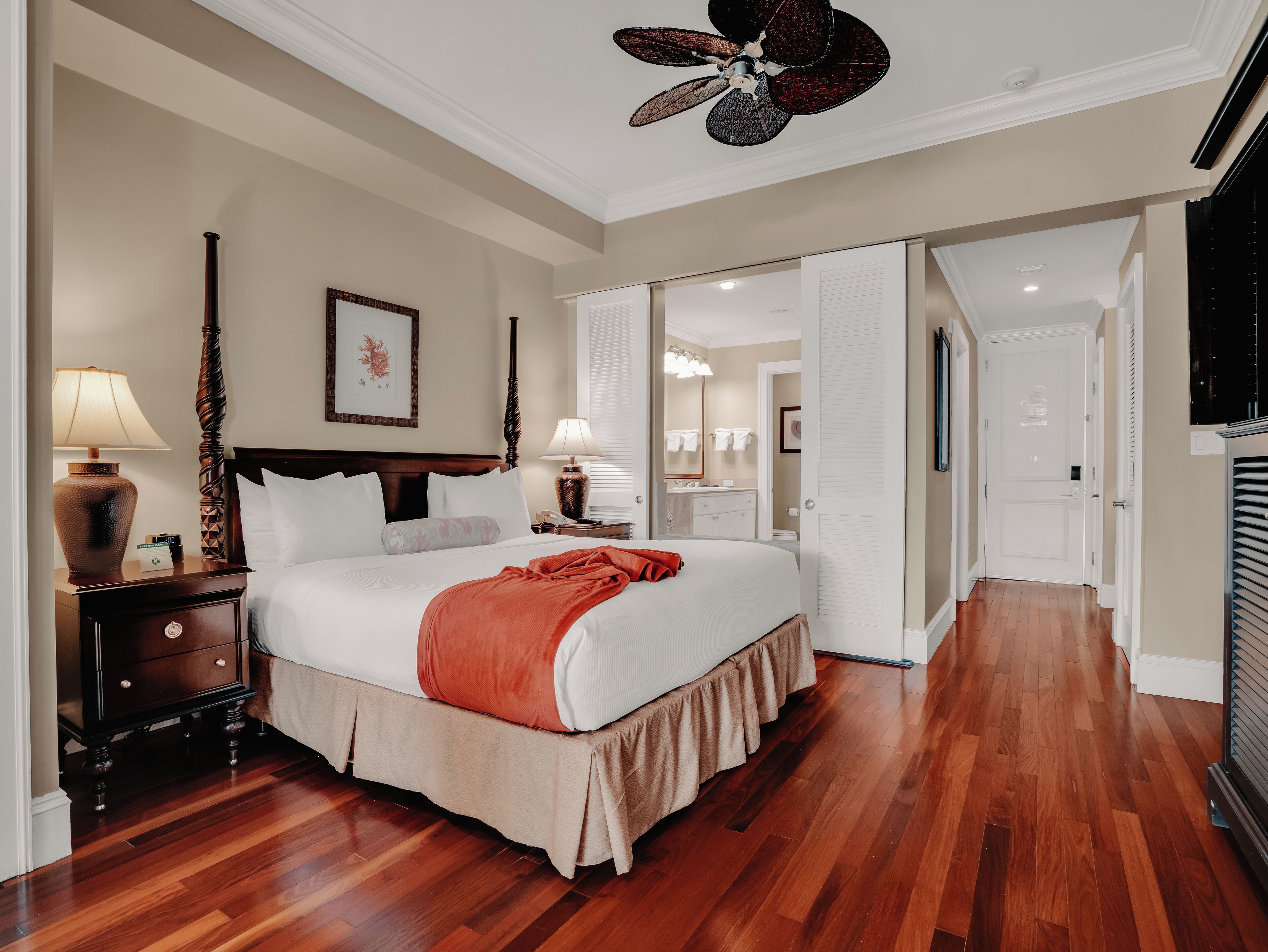 luxury junior suite | 1 bedroom, premium bedding, minibar, in-room safe