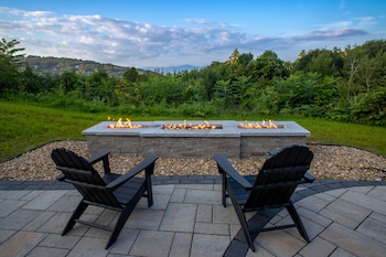 Gunstock Inn & Suites