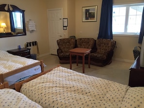 Family Quadruple Room, Shared Bathroom