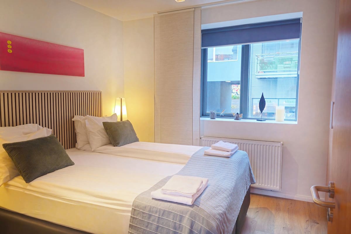 One-Bedroom Apartment - Bergstadastraeti 12 | 2 slaapkamers, een kluis op de kamer, geluiddichte muren