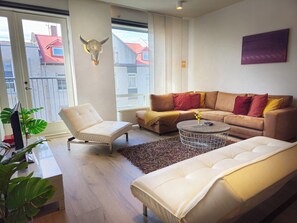 Living area - Reykjavik4you Apartments (Reykjavik)