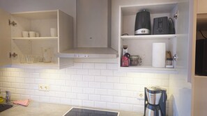 One-Bedroom Apartment - Bergstadastraeti 12 | Private kitchen | Fridge, microwave, stovetop, coffee/tea maker