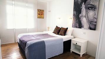 Studio Apartment - Bergstadastraeti 12 | In-room safe, soundproofing, free cribs/infant beds, free WiFi