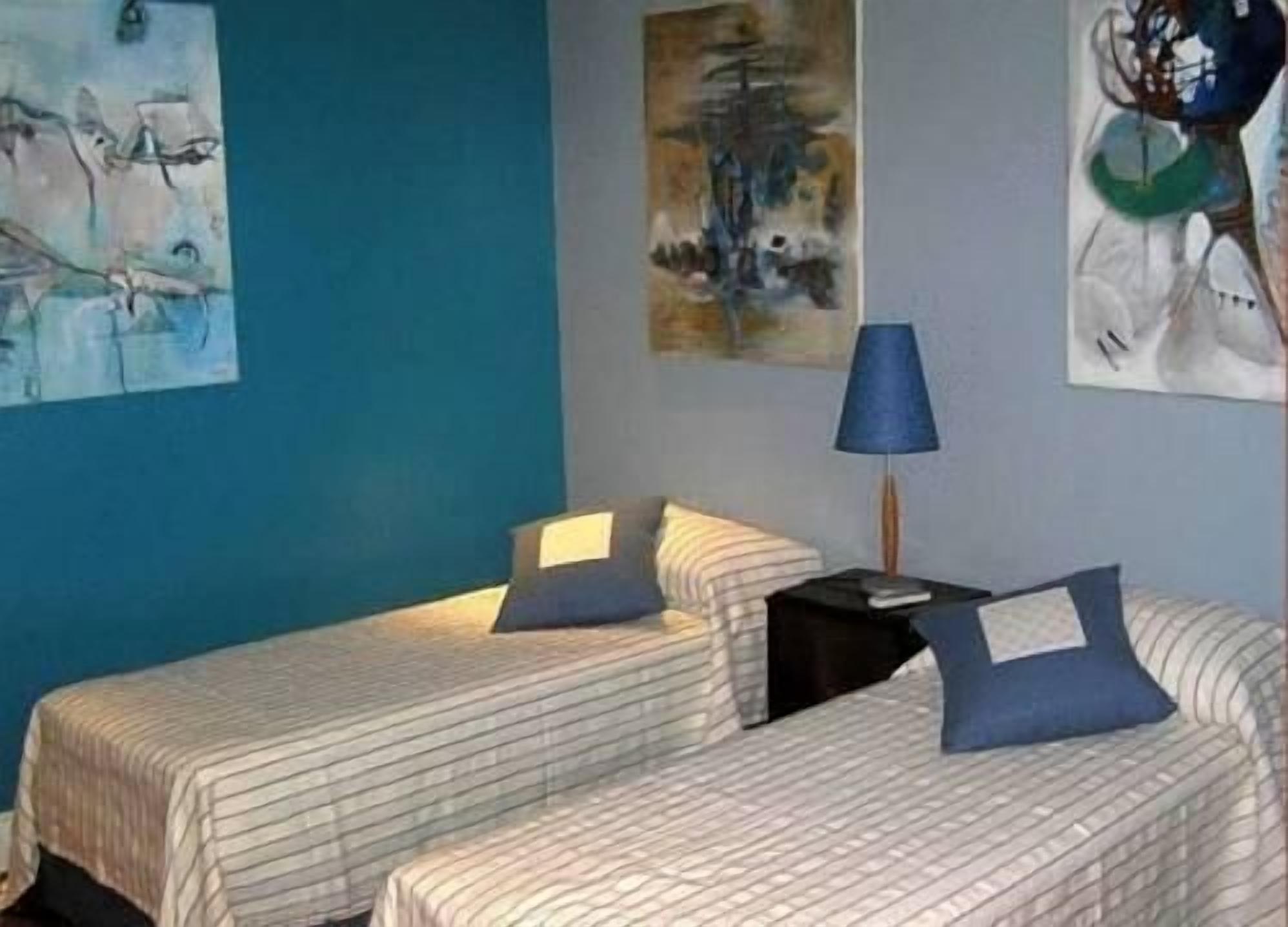 Individually decorated, desk, iron/ironing board, free WiFi