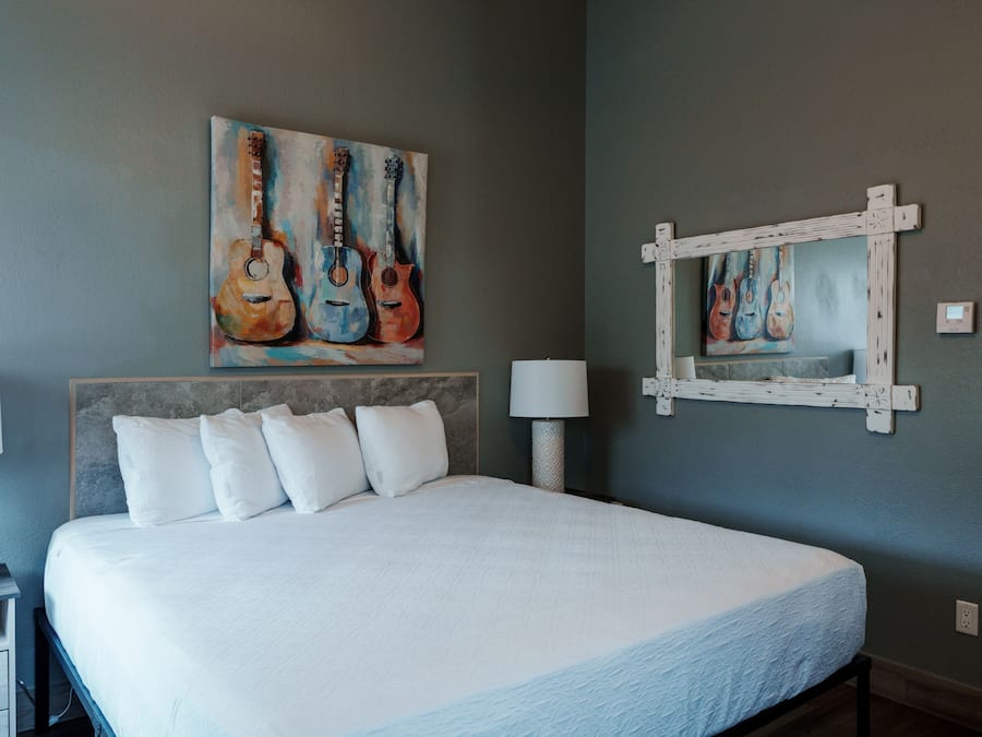 Standard Room, Ensuite (Single King Bed Room)