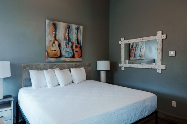 標準客房, 獨立浴室 (Single King Bed Room)