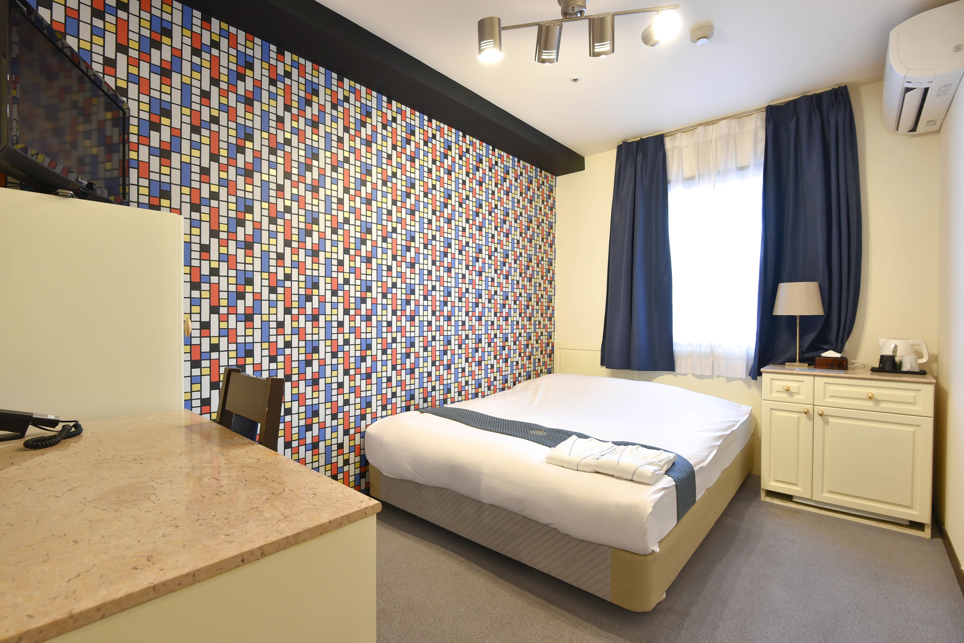 1 bedroom, premium bedding, down duvets, individually furnished