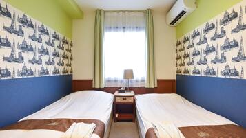 Premium bedding, down comforters, individually furnished, desk