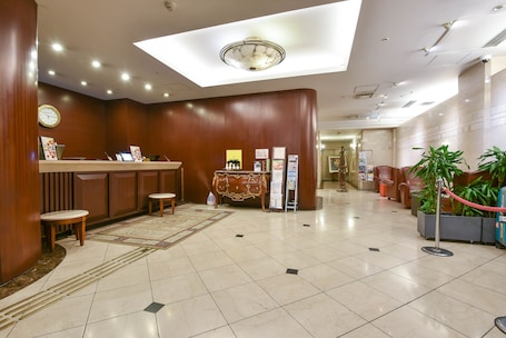 Reception. New Osaka Hotel Shinsaibashi