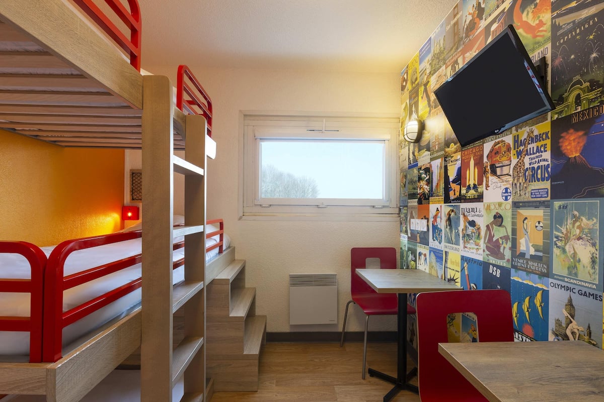 Rom, 3 enkeltsenger (Break Room - #ontheroad basics) | Blendingsgardiner, lydisolert og barnesenger (inkludert)