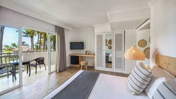 Quarto luxo, de frente para o mar | Roupas de cama premium, cofres nos quartos, individualmente mobiliados