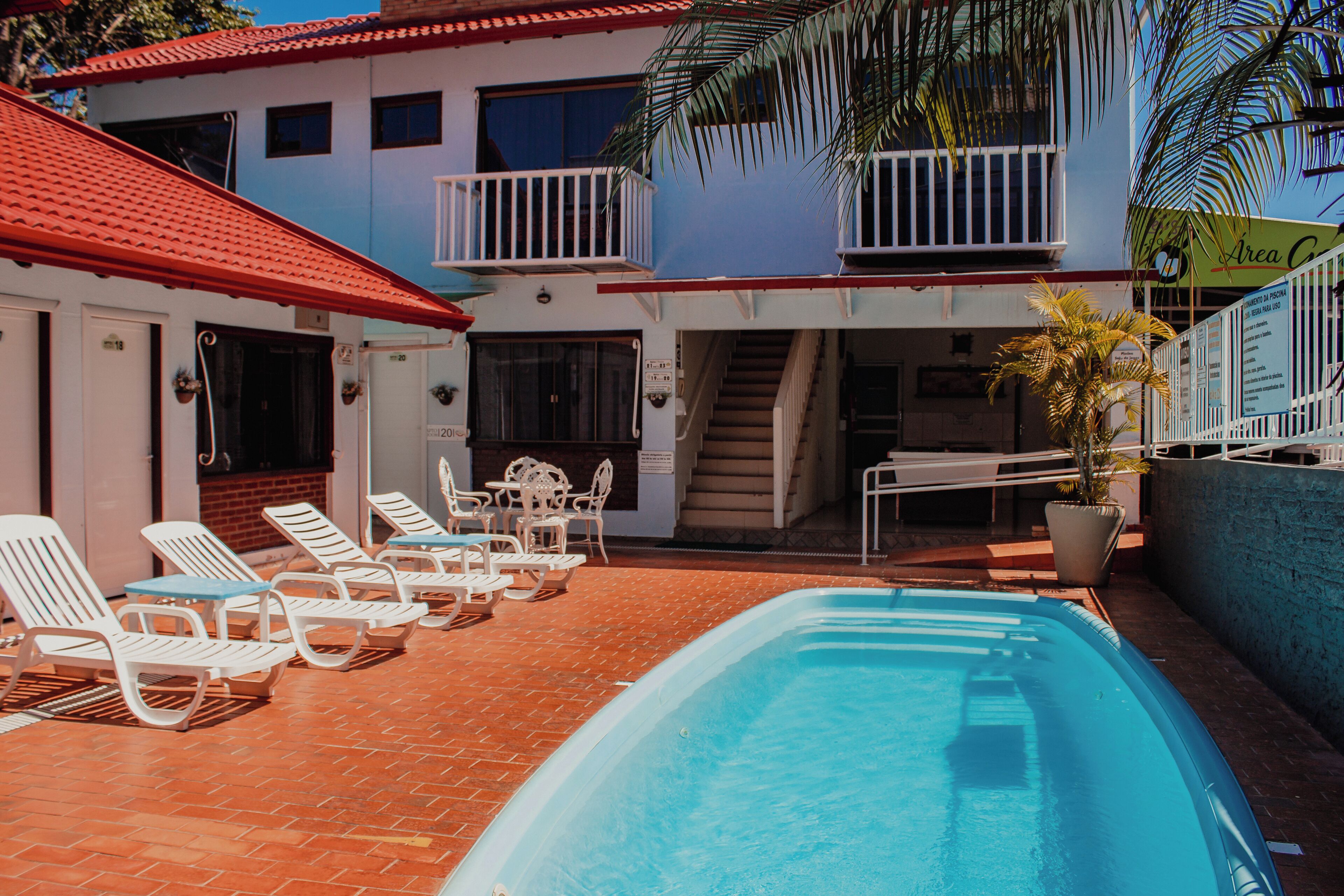 3 outdoor pools, sun loungers