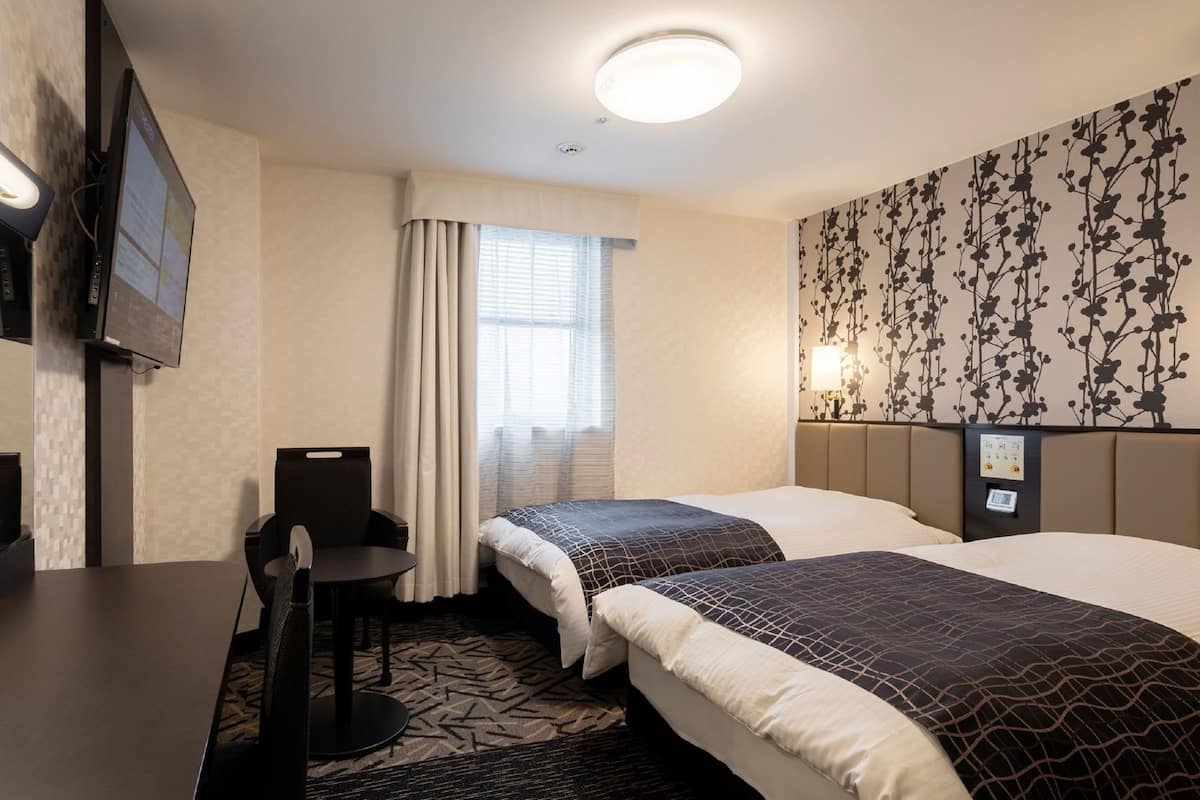 Bureau, Wi-Fi gratuit, draps fournis