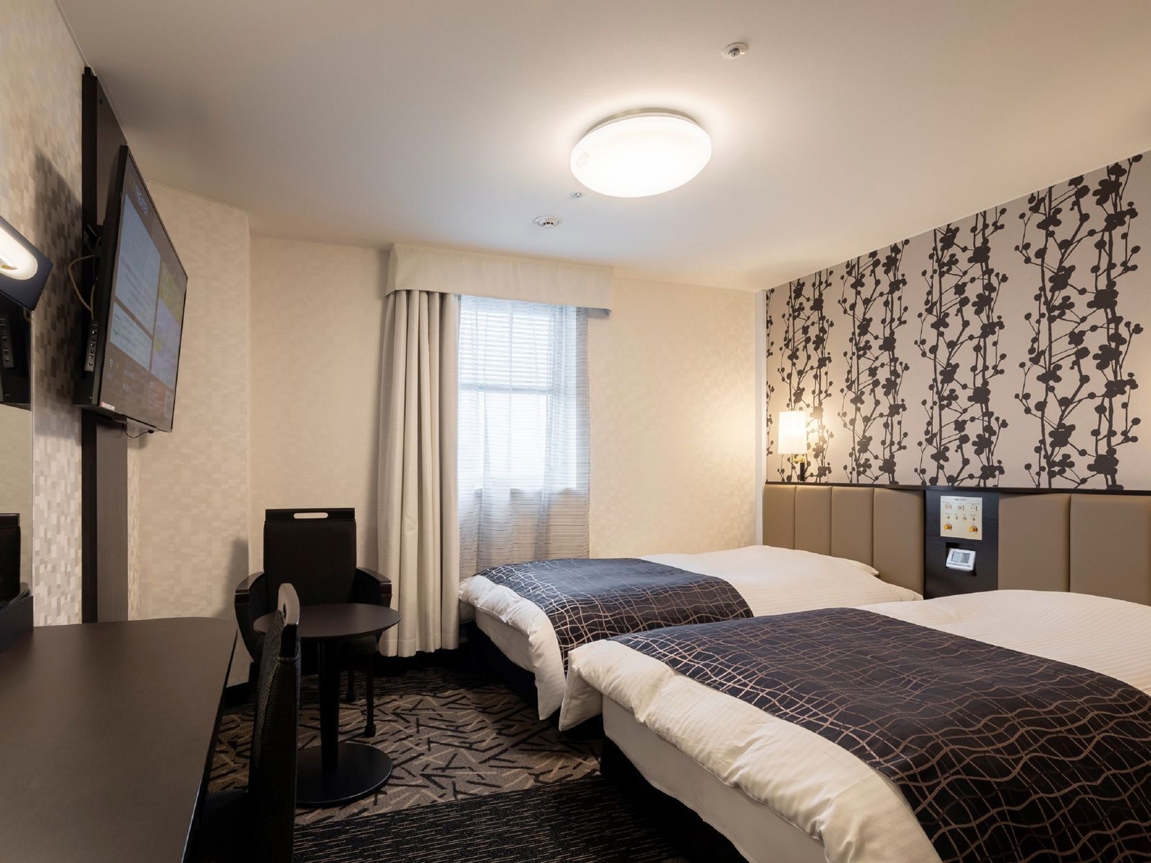 Bureau, Wi-Fi gratuit, draps fournis