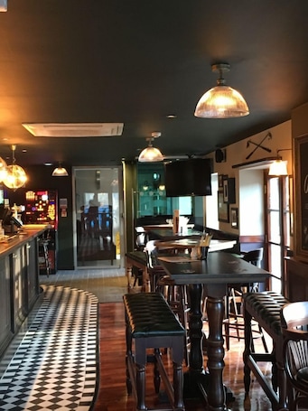 Bar (en la propiedad)