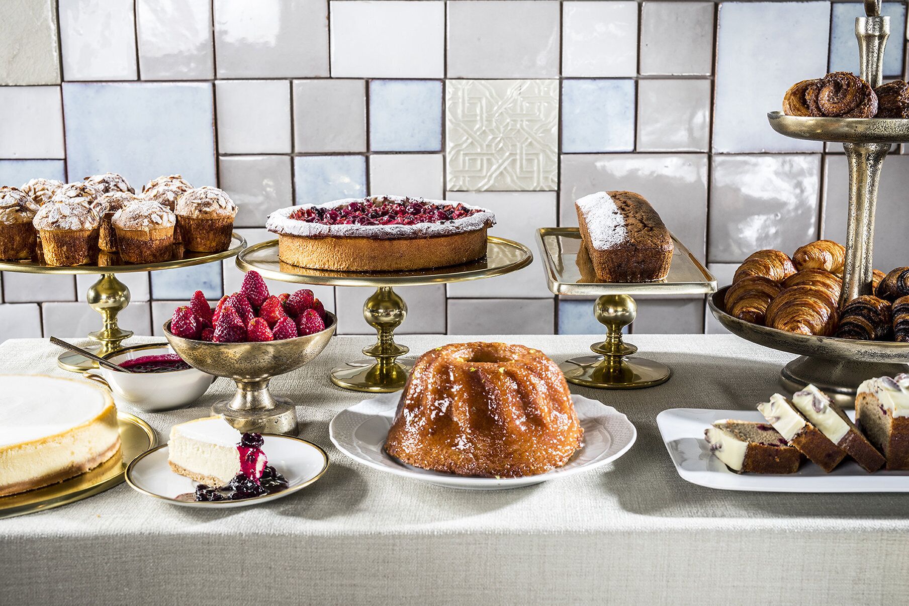 2 restaurants, breakfast, lunch, dinner served; mediterranean cuisine