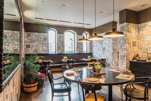 2 restaurants, breakfast, lunch, dinner served; Mediterranean cuisine