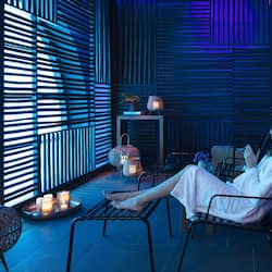 Couples treatment room(s), hot tub, Turkish bath/hammam, body treatments