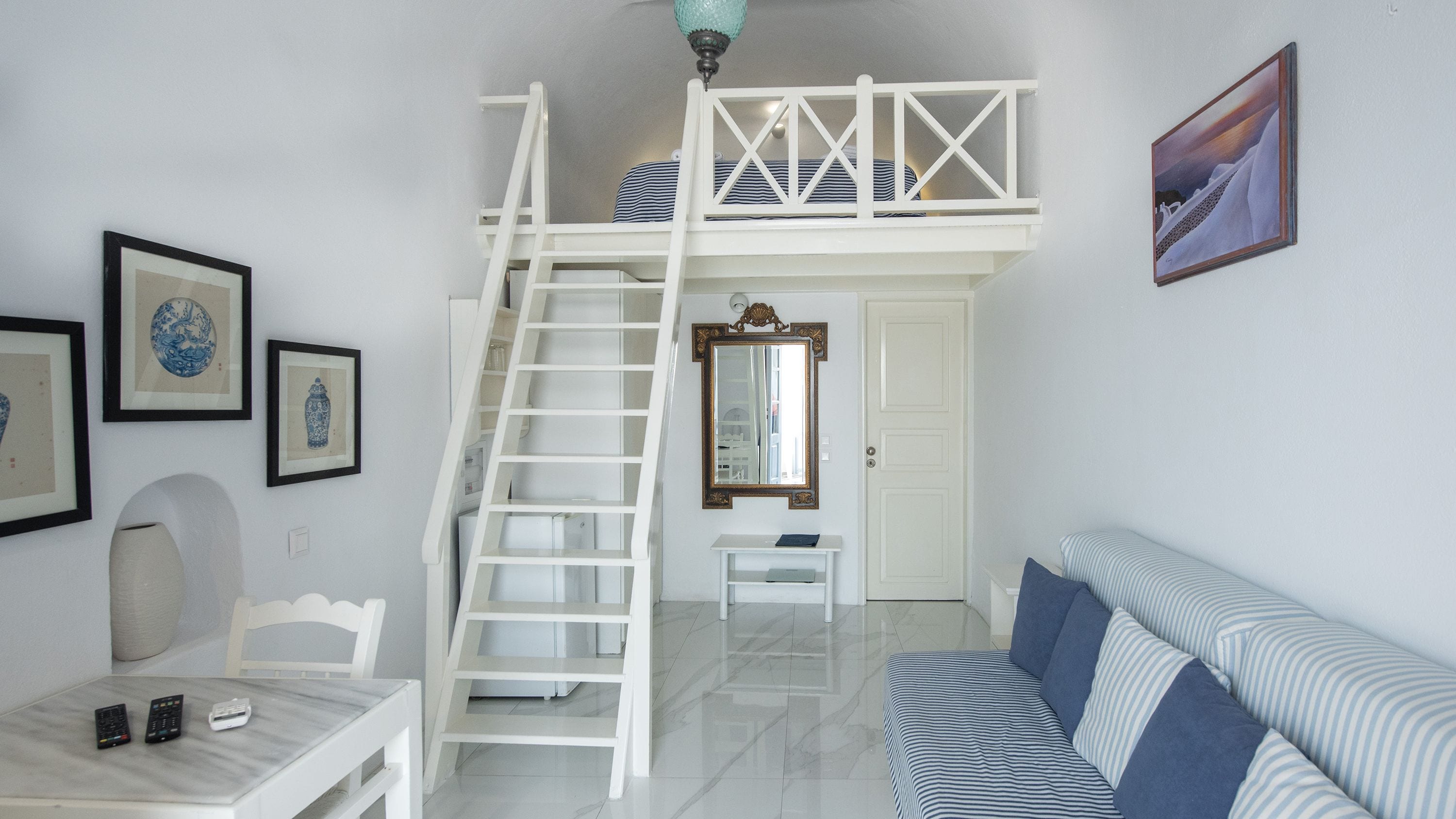 Duplex (Volcano View) | Living area | 32-inch LCD TV with satellite channels, TV, DVD player