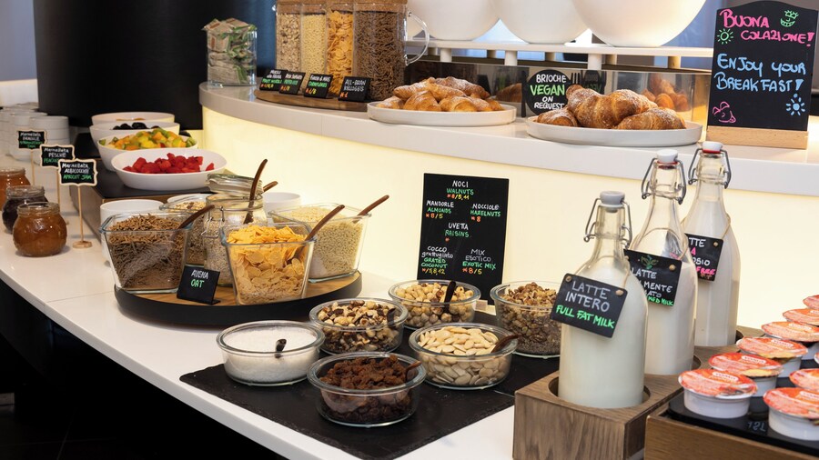 Holiday Inn Genoa City by IHG