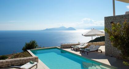 Urania Luxury Villas