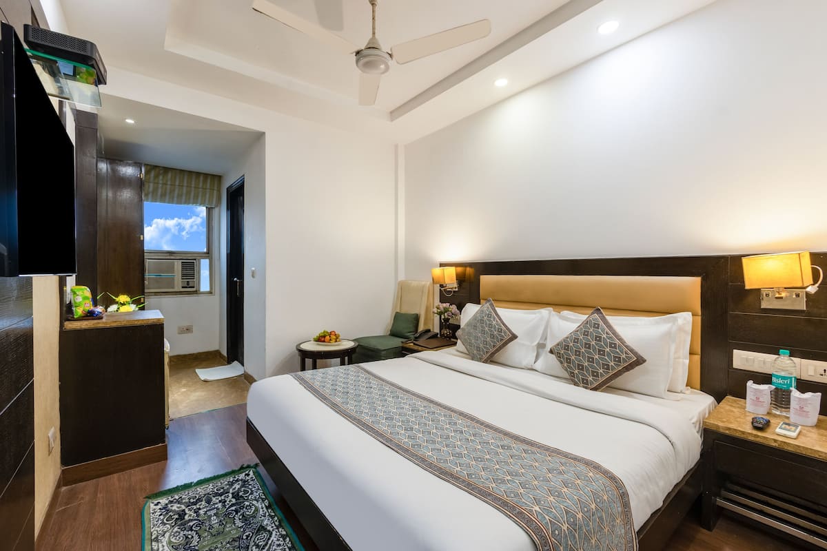 Habitación Deluxe, 1 cama doble | Ropa de cama de alta calidad, colchones viscoelásticos, escritorio