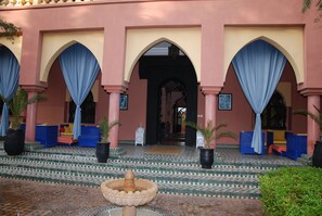 واجهة المنشأة