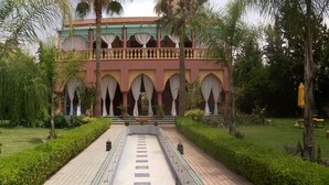 Front of property - Villa Guest (Marrakech)