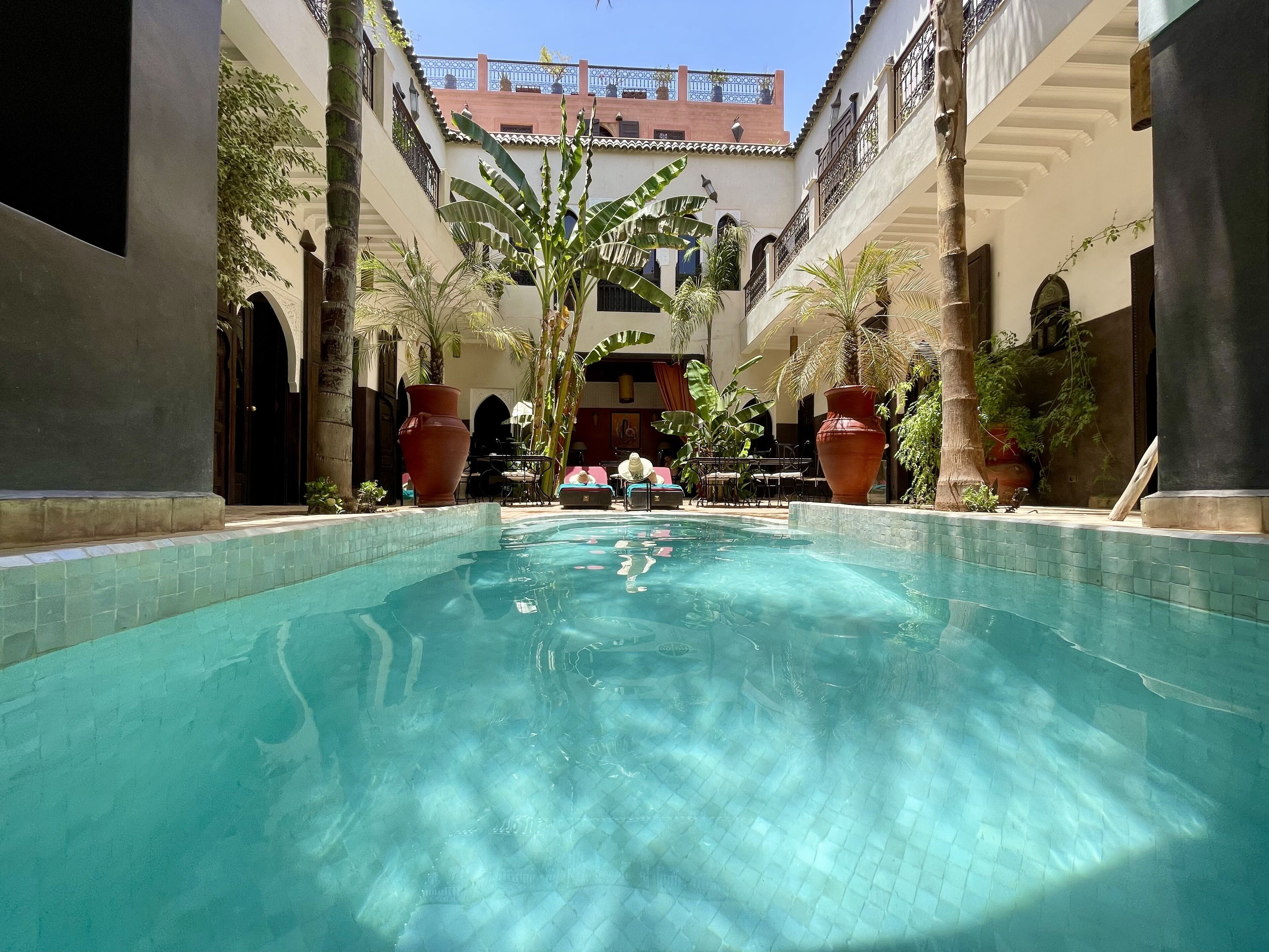 Kolam renang outdoor