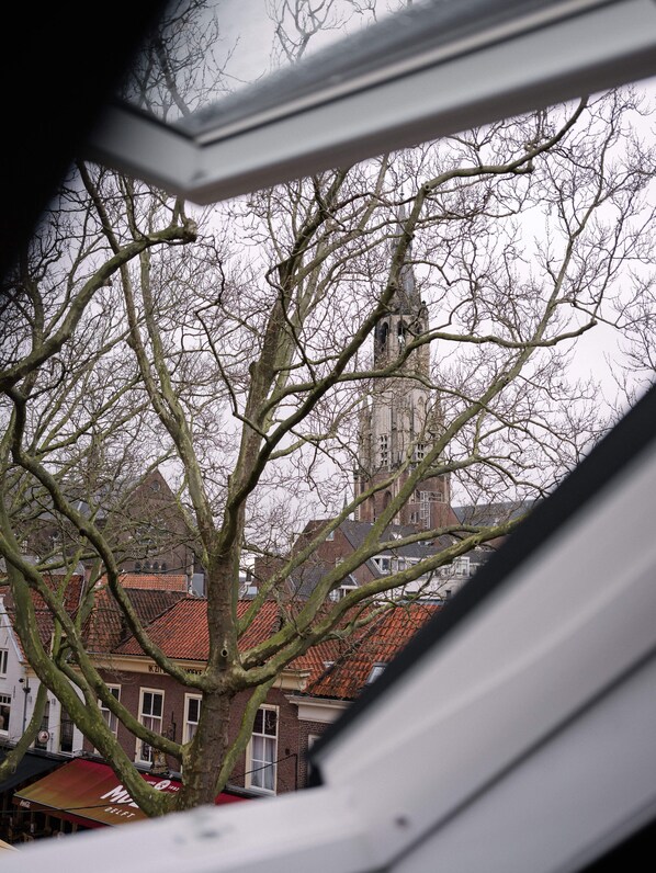 City view from property - Hotel de Koophandel (Delft)