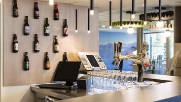 Bar (in der Unterkunft)