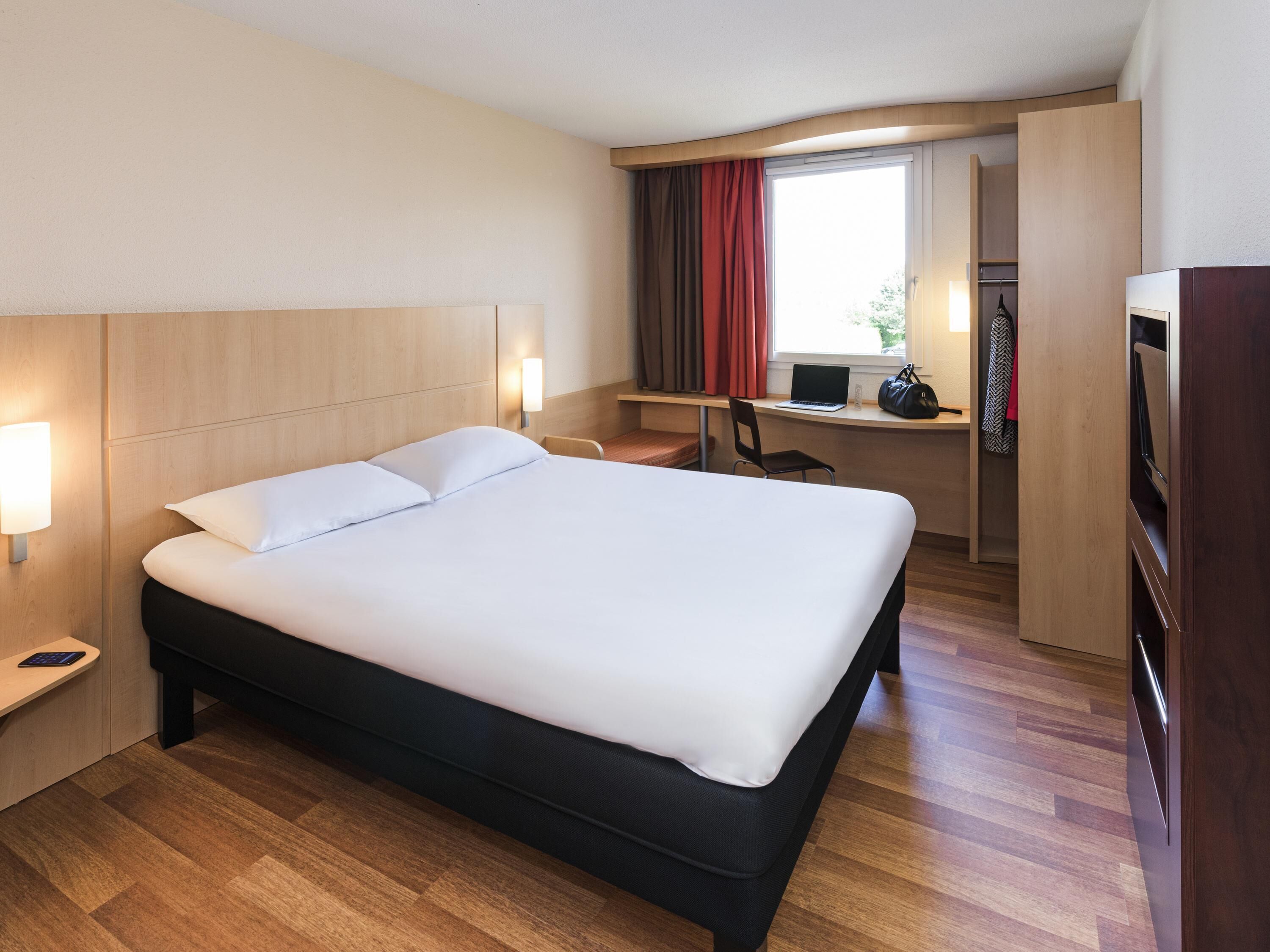 Habitación, 1 cama doble (New Sleep Easy Concept) | Caja fuerte, escritorio, espacio para trabajar con un portátil