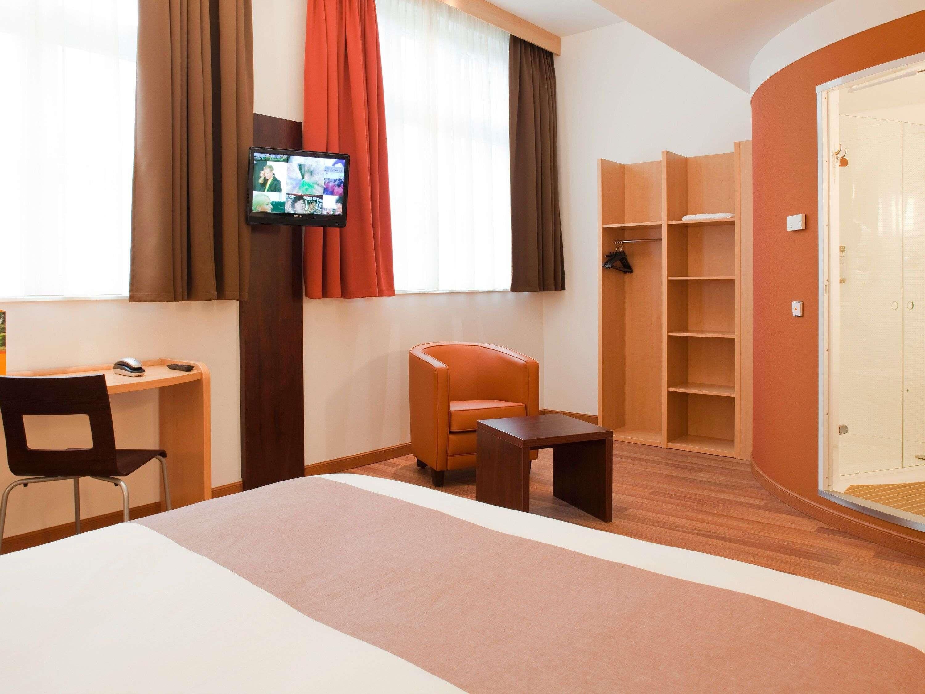 Coffres-forts dans les chambres, bureau