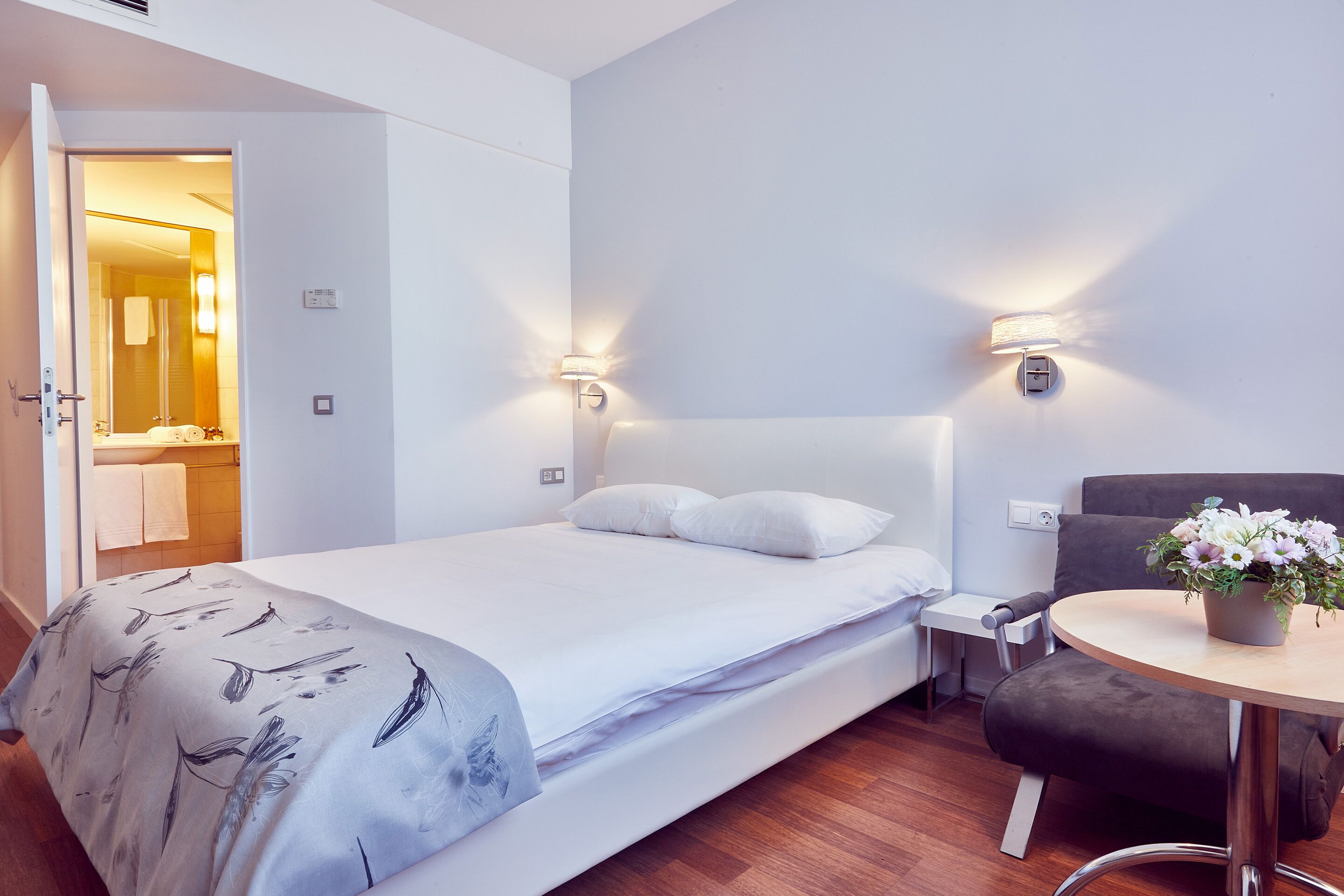 superior double room with extendable armchair | in-room safe, desk, laptop workspace, soundproofing