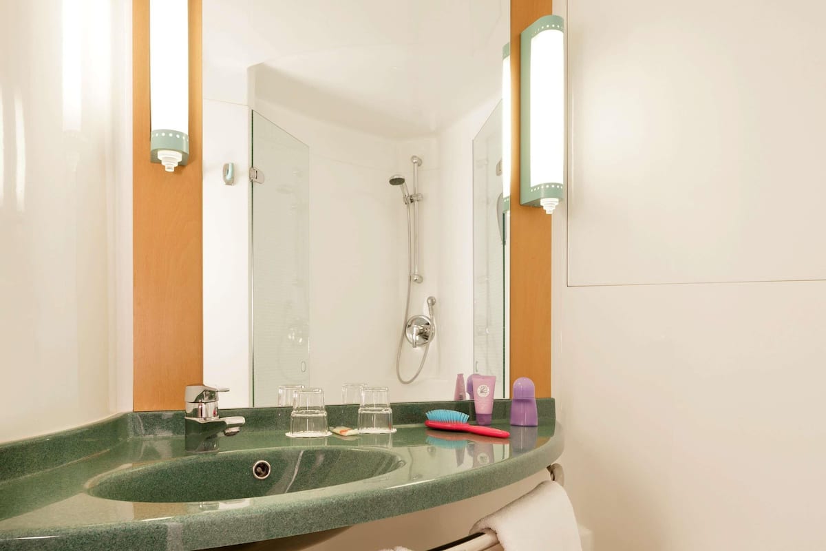 shower, eco-friendly toiletries, hair dryer, bidet