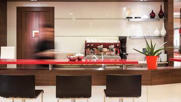 Bar (in der Unterkunft)