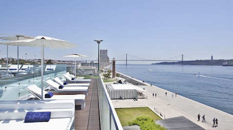 Terrace/patio. Altis Belem Hotel & Spa, Member of Design Hotels