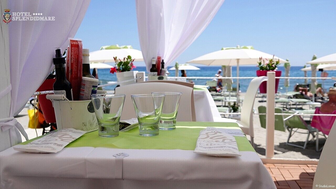 Spiaggia privata, sabbia bianca, sci nautico, windsurf