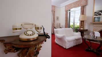 Minibar, in-room safe, individually decorated, desk